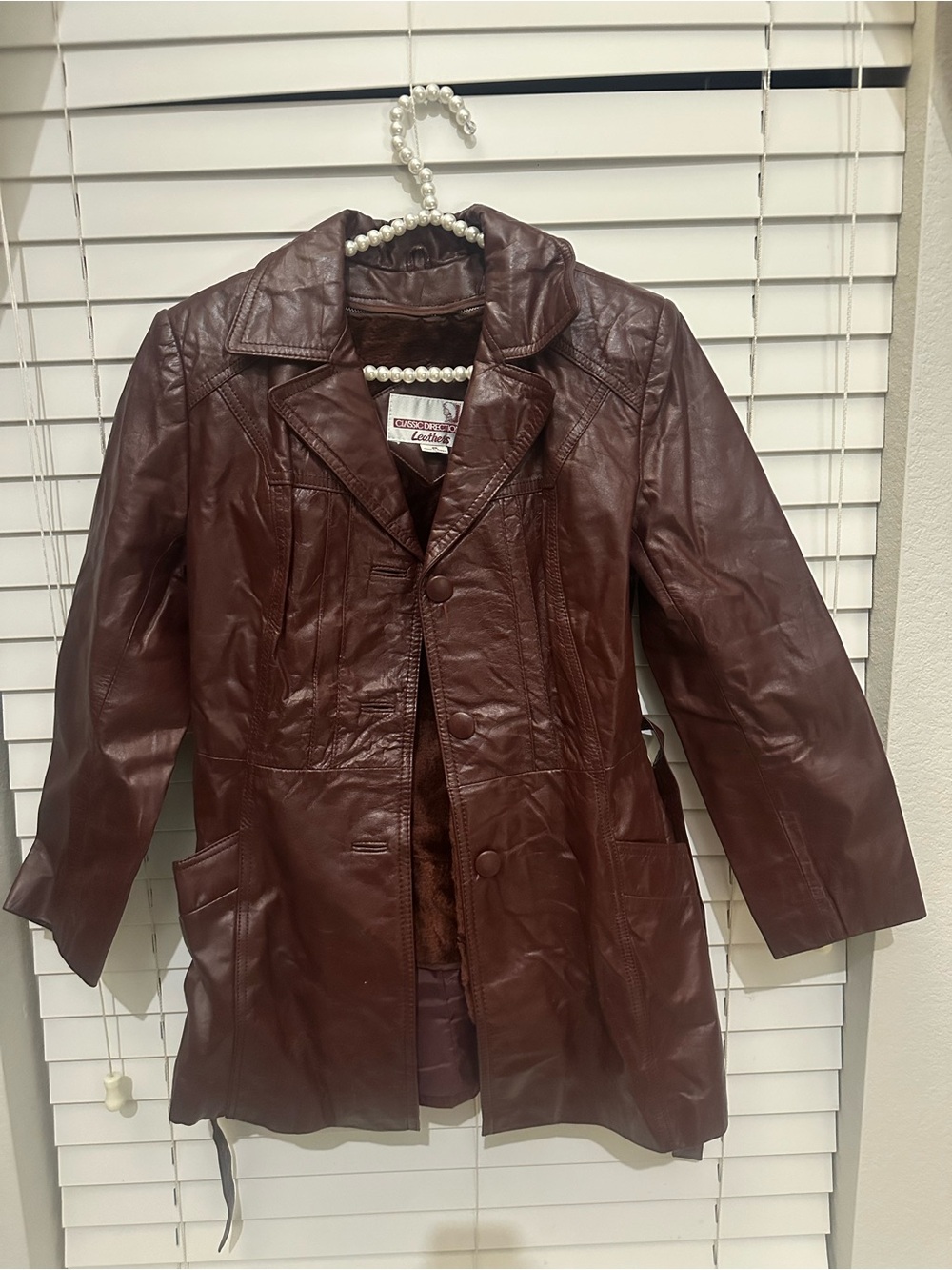 Women's Brown Leather Button-Front Jacket - Classic Tailored Style